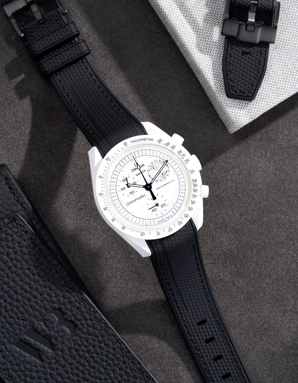 Curved Vertech Rubber Strap - Black - OM Luxury